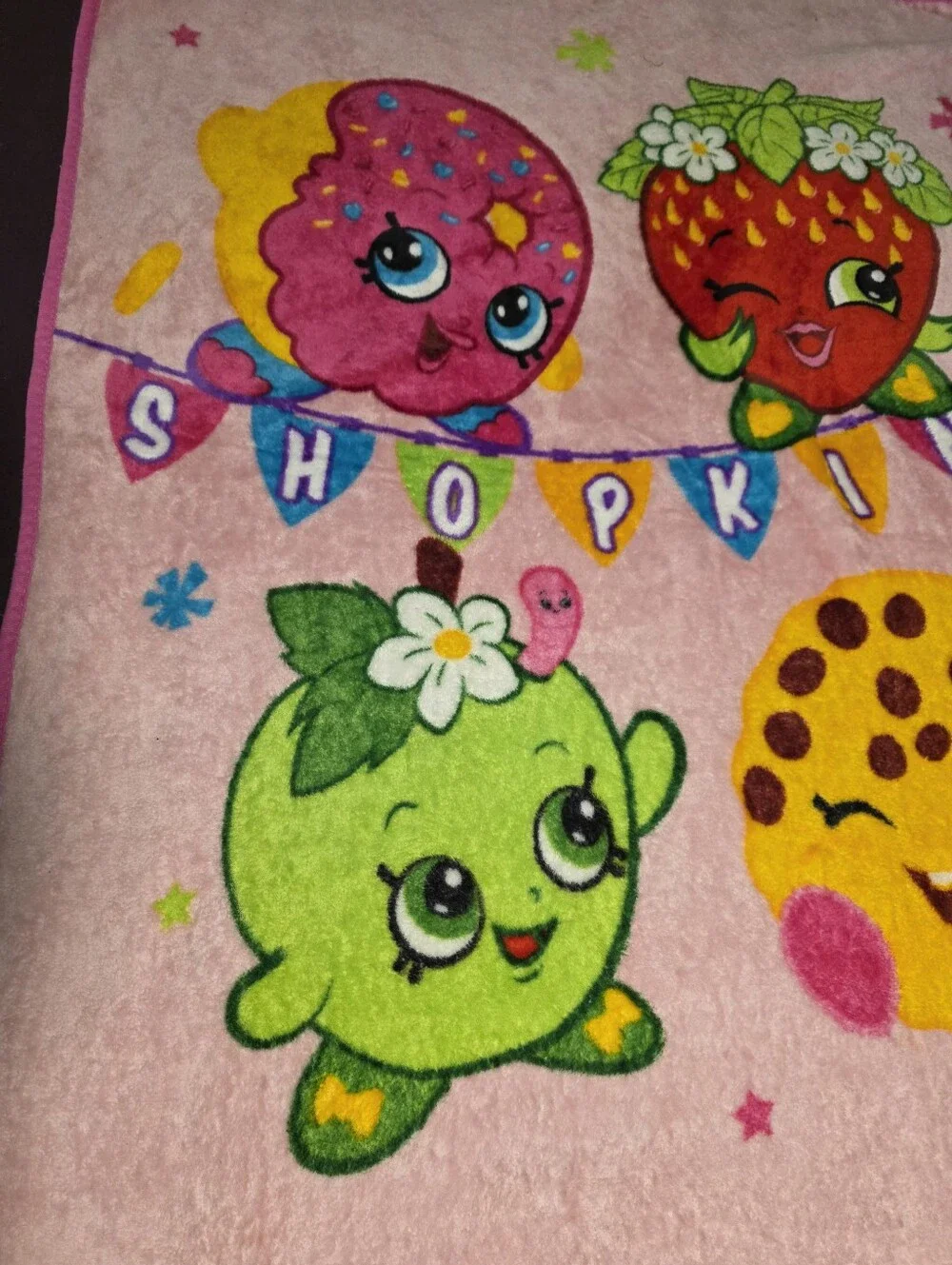 Shopkins Plush Throw Blanket